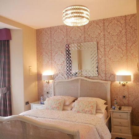 Bowness Bay Suites (Adults Only) Esterno foto